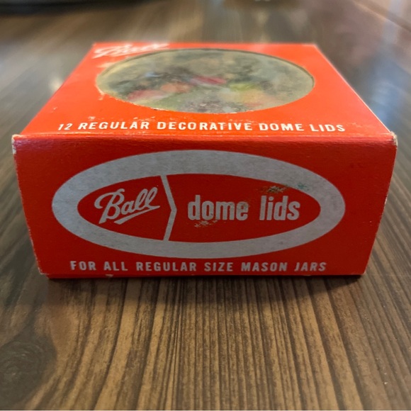 Vintage Ball Fruit Print Dome Lids Box Of 12 - Picture 2 of 7